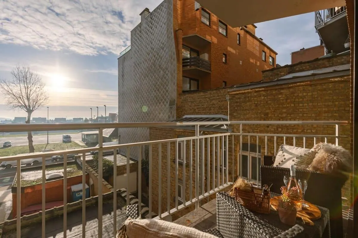 Huswell - Charming Studio With Terrace Nearby The Beach Apartment Middelkerke